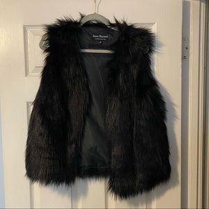 Women’s Faux Fur Vest